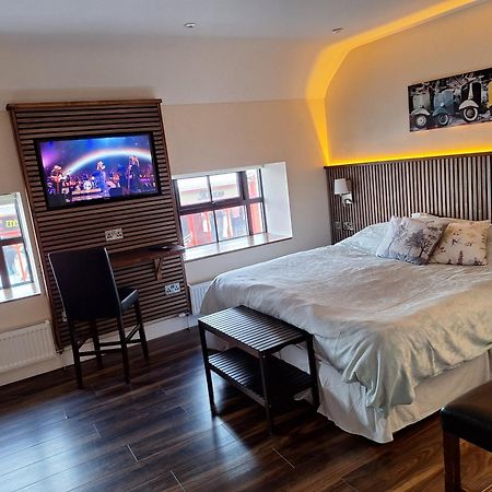 Ridge-Rock Accommodation Carrick-on-Shannon Bagian luar foto