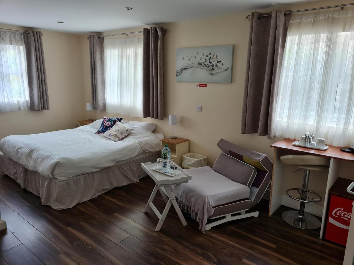 Ridge-Rock Accommodation Carrick-on-Shannon Bagian luar foto