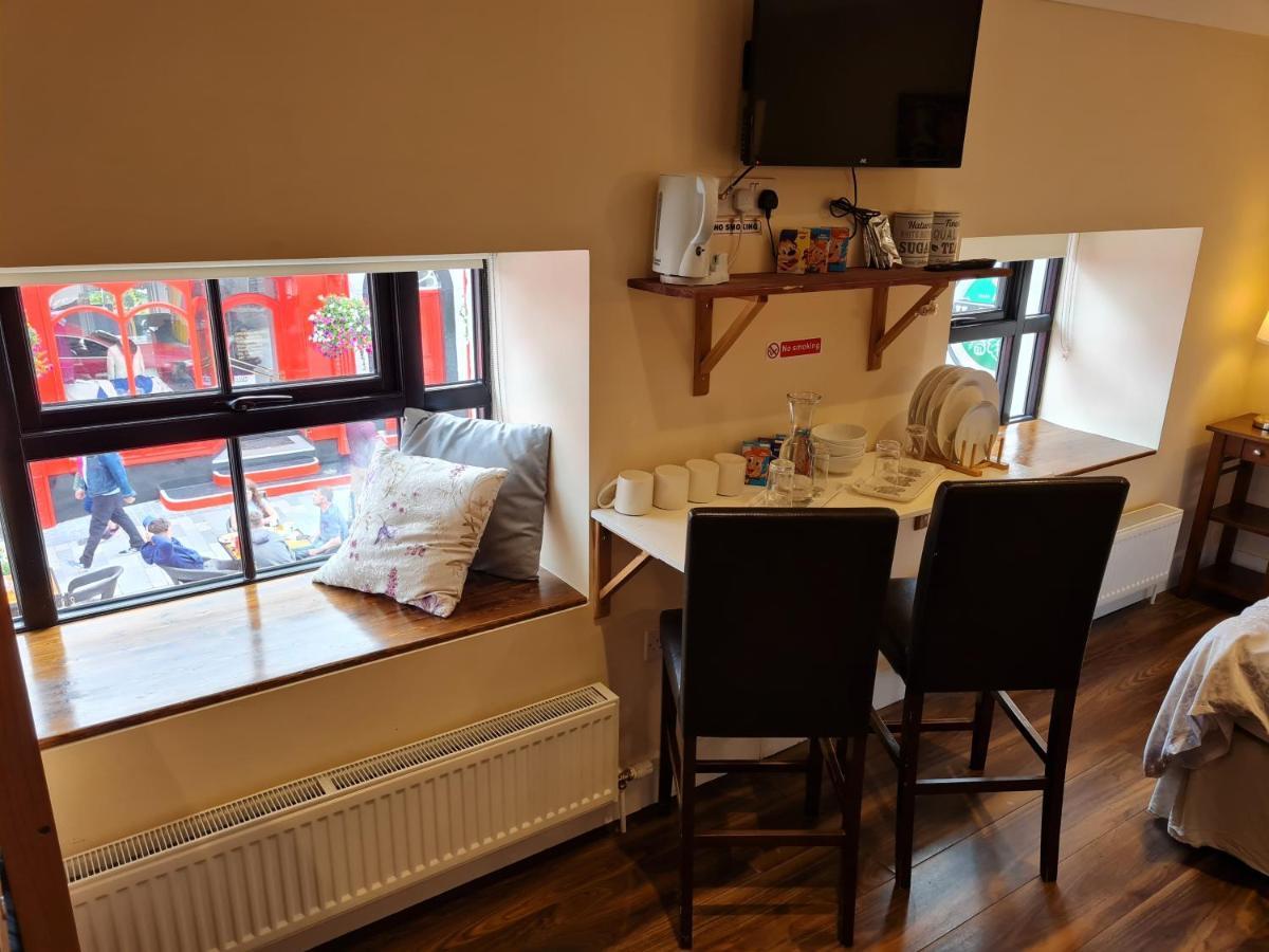 Ridge-Rock Accommodation Carrick-on-Shannon Bagian luar foto